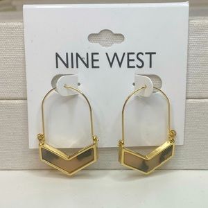 3 for $21 - NWT - Nine West gold tone & tortoise shell geometric drop earrings